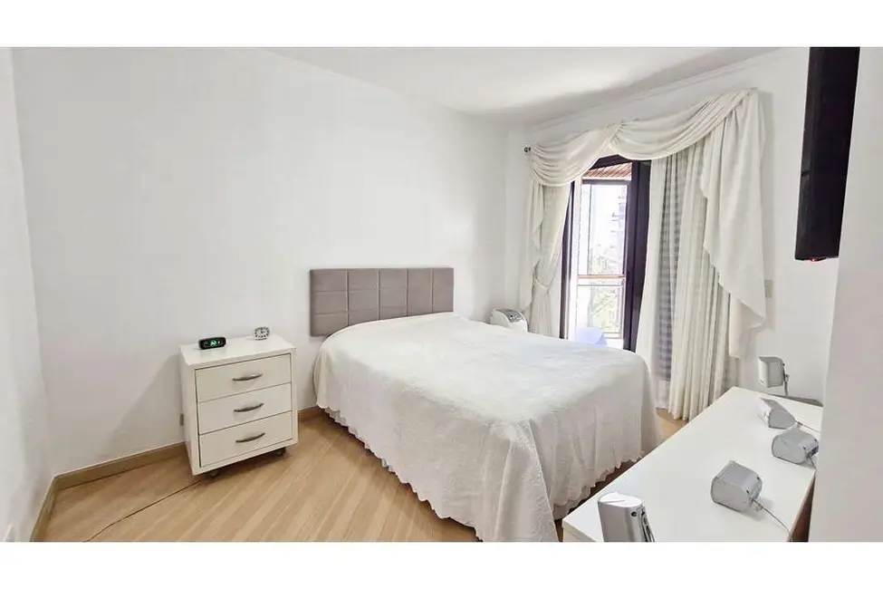 Foto 7 de Apartamento com 4 quartos à venda, 195m2 em Jardim Parque Morumbi, São Paulo - SP