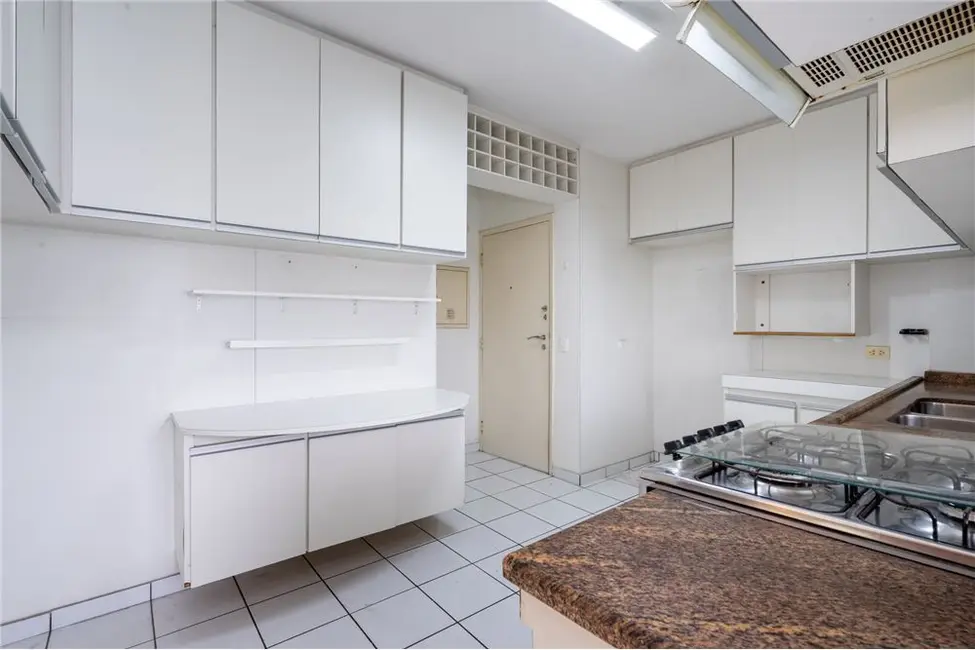 Apartamento com 3 quartos à venda, 127m2 em Vila Andrade, São Paulo - SP - imagem 8 Foto 8 de Apartamento com 3 quartos à venda, 127m2 em Vila Andrade, São Paulo - SP