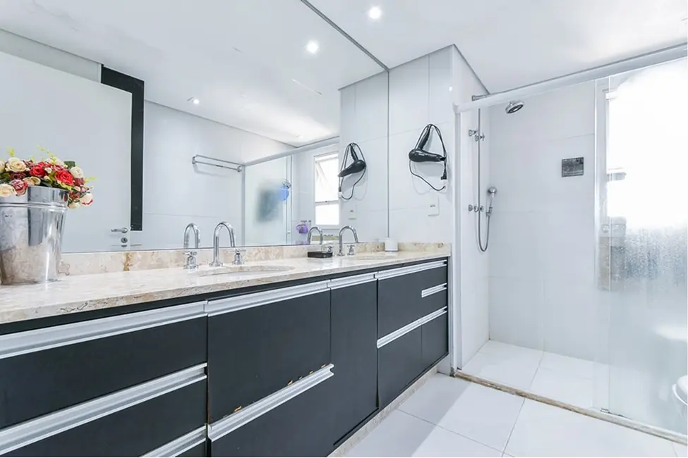 Apartamento com 4 quartos à venda, 238m2 em Vila Suzana, São Paulo - SP - imagem 3 Foto 3 de Apartamento com 4 quartos à venda, 238m2 em Vila Suzana, São Paulo - SP