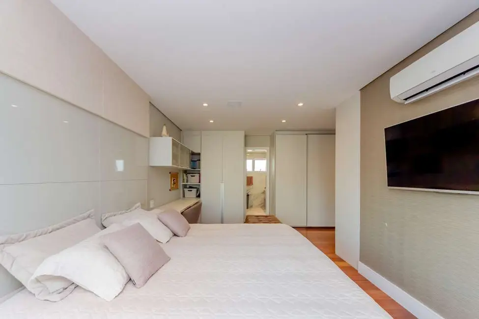 Foto 7 de Apartamento com 4 quartos à venda, 250m2 em São Paulo - SP
