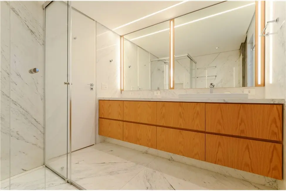 Apartamento com 3 quartos à venda, 171m2 em Moema, São Paulo - SP - imagem 5 Foto 5 de Apartamento com 3 quartos à venda, 171m2 em Moema, São Paulo - SP