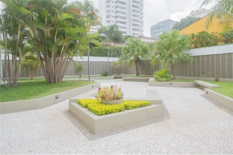 Foto 2 de Apartamento com 2 quartos à venda, 69m2 em Moema, São Paulo - SP