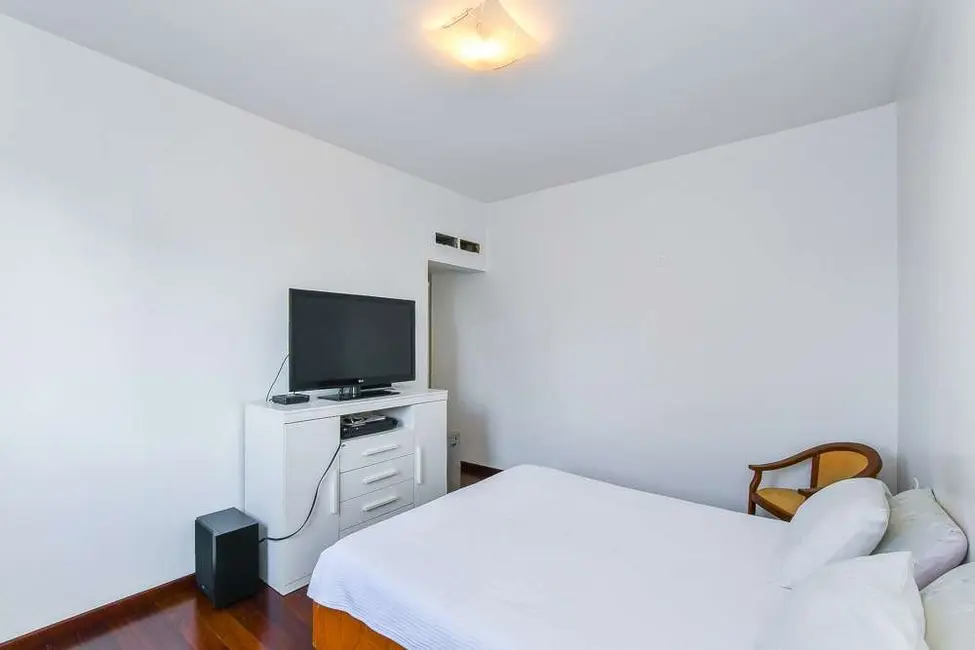 Apartamento com 4 quartos à venda, 200m2 em Moema, São Paulo - SP - imagem 2 Foto 2 de Apartamento com 4 quartos à venda, 200m2 em Moema, São Paulo - SP