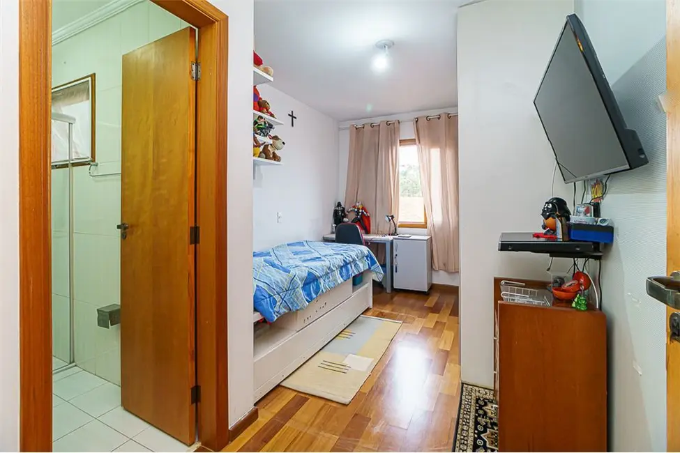 Foto 9 de Casa com 4 quartos à venda, 142m2 em Jardim Londrina, São Paulo - SP