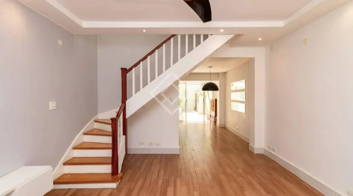 Foto 1 de Casa com 2 quartos à venda, 85m2 em Planalto Paulista, São Paulo - SP