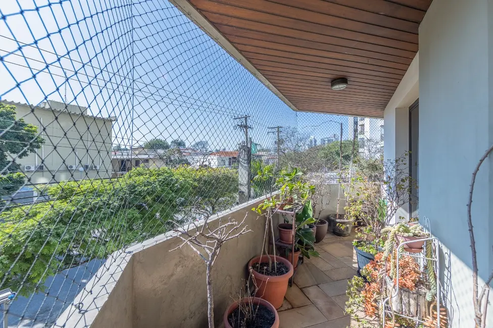 Apartamento com 4 quartos para alugar, 221m2 em Campo Belo, São Paulo - SP - imagem 8 Foto 8 de Apartamento com 4 quartos para alugar, 221m2 em Campo Belo, São Paulo - SP