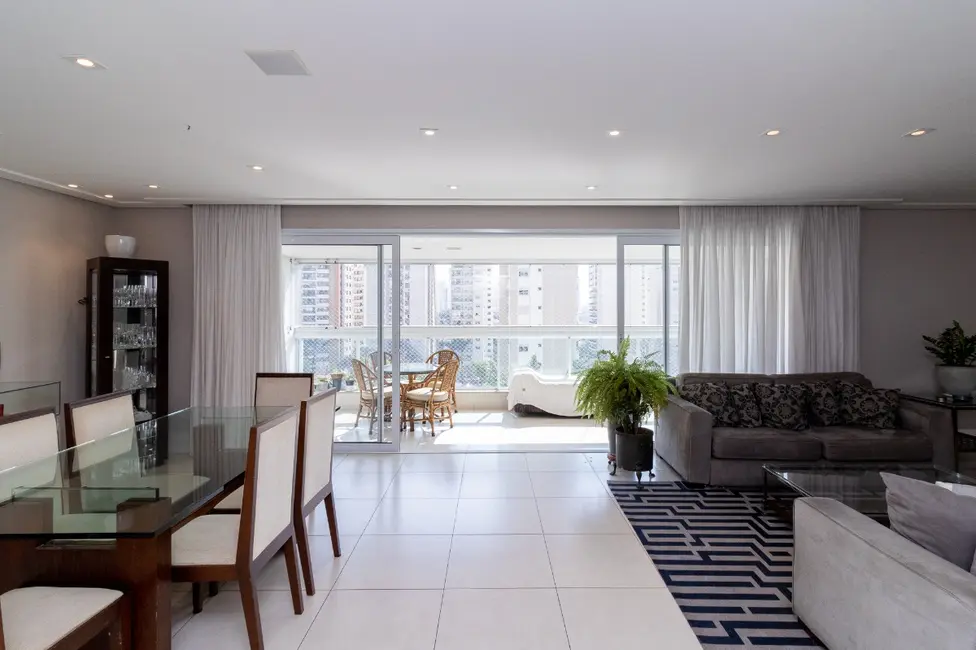 Apartamento com 3 quartos à venda, 226m2 em Vila Pompéia, São Paulo - SP - imagem 9 Foto 9 de Apartamento com 3 quartos à venda, 226m2 em Vila Pompéia, São Paulo - SP