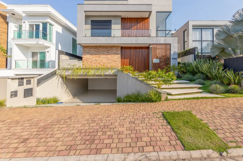 Foto 1 de Casa de Condomínio à venda, 470m2 em Alphaville, Santana De Parnaiba - SP