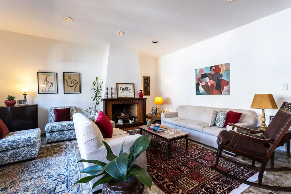 Casa com 3 quartos à venda, 250m2 em Sumaré, São Paulo - SP - imagem 3 Foto 3 de Casa com 3 quartos à venda, 250m2 em Sumaré, São Paulo - SP