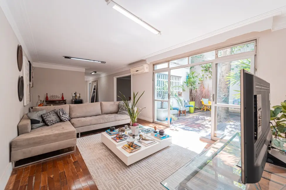 Sobrado com 5 quartos à venda, 380m2 em Brooklin Paulista, São Paulo - SP - imagem 6 Foto 6 de Sobrado com 5 quartos à venda, 380m2 em Brooklin Paulista, São Paulo - SP