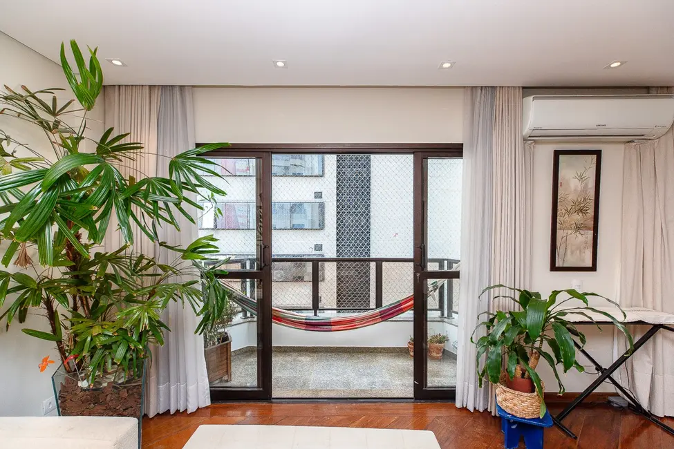 Foto 2 de Apartamento com 4 quartos à venda, 223m2 em Vila Clementino, São Paulo - SP