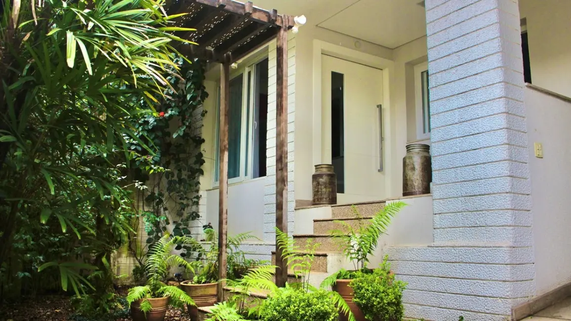 Foto 2 de Casa de Vila com 3 quartos à venda, 285m2 em Aclimação, São Paulo - SP