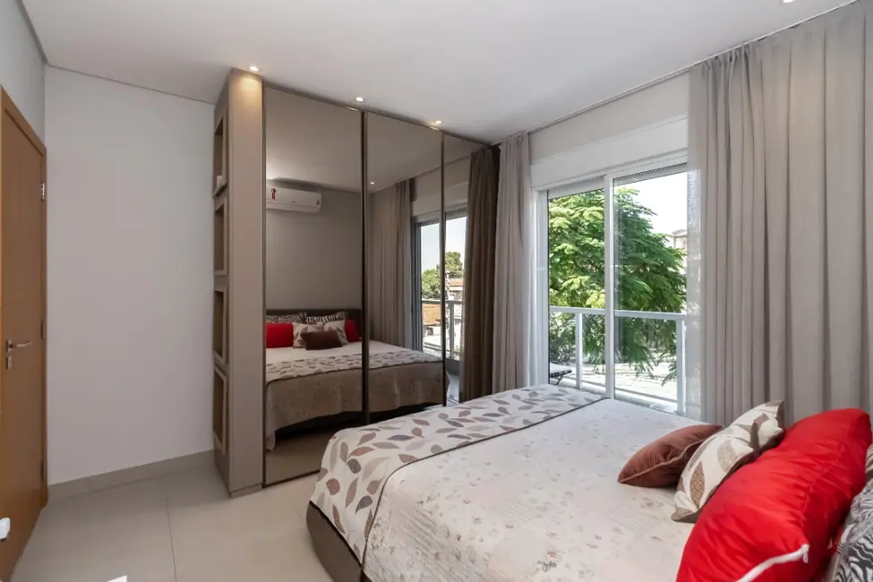 Foto 9 de Casa com 3 quartos à venda, 183m2 em Parque São Domingos, São Paulo - SP