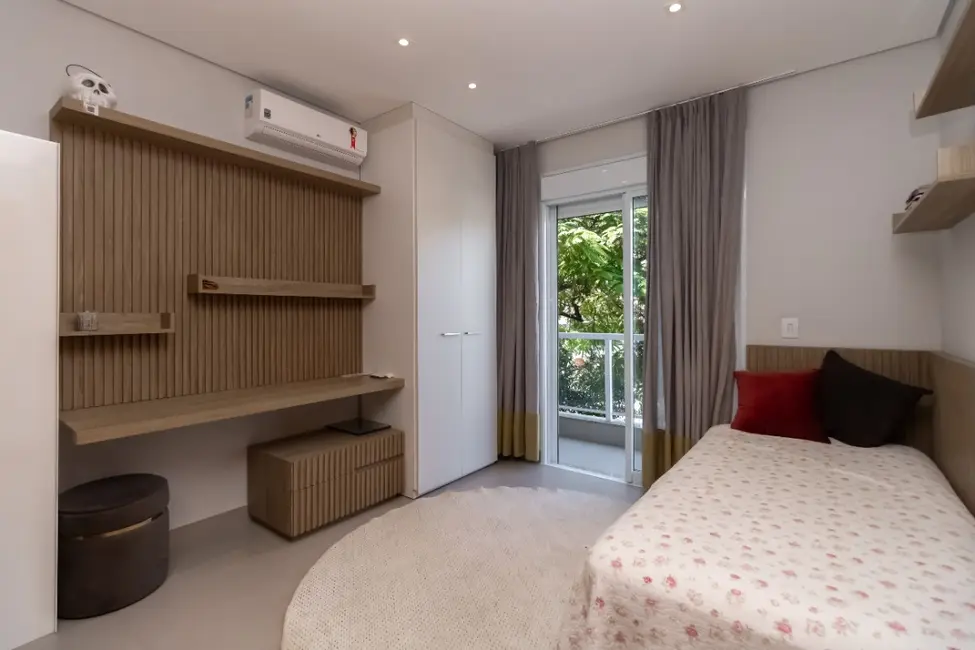 Foto 3 de Casa com 3 quartos à venda, 183m2 em Parque São Domingos, São Paulo - SP