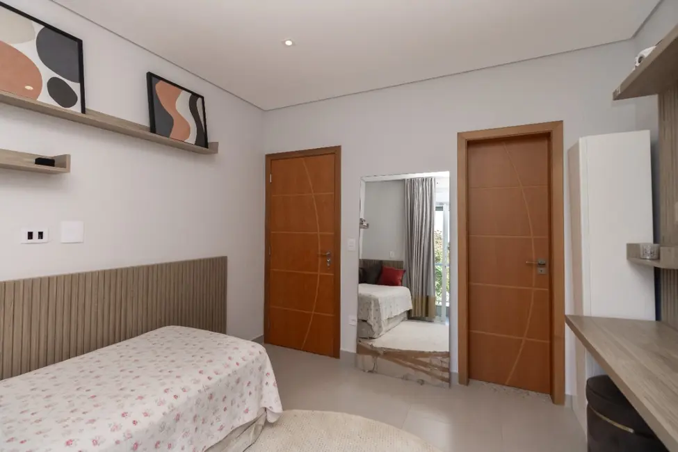 Foto 4 de Casa com 3 quartos à venda, 183m2 em Parque São Domingos, São Paulo - SP