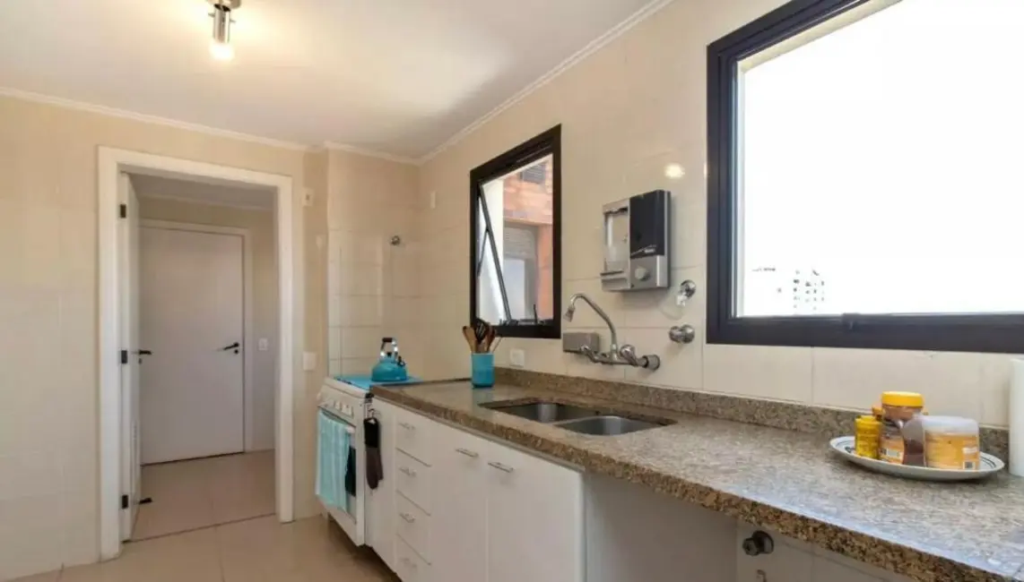 Apartamento com 3 quartos à venda, 176m2 em Vila Suzana, São Paulo - SP - imagem 9 Foto 9 de Apartamento com 3 quartos à venda, 176m2 em Vila Suzana, São Paulo - SP