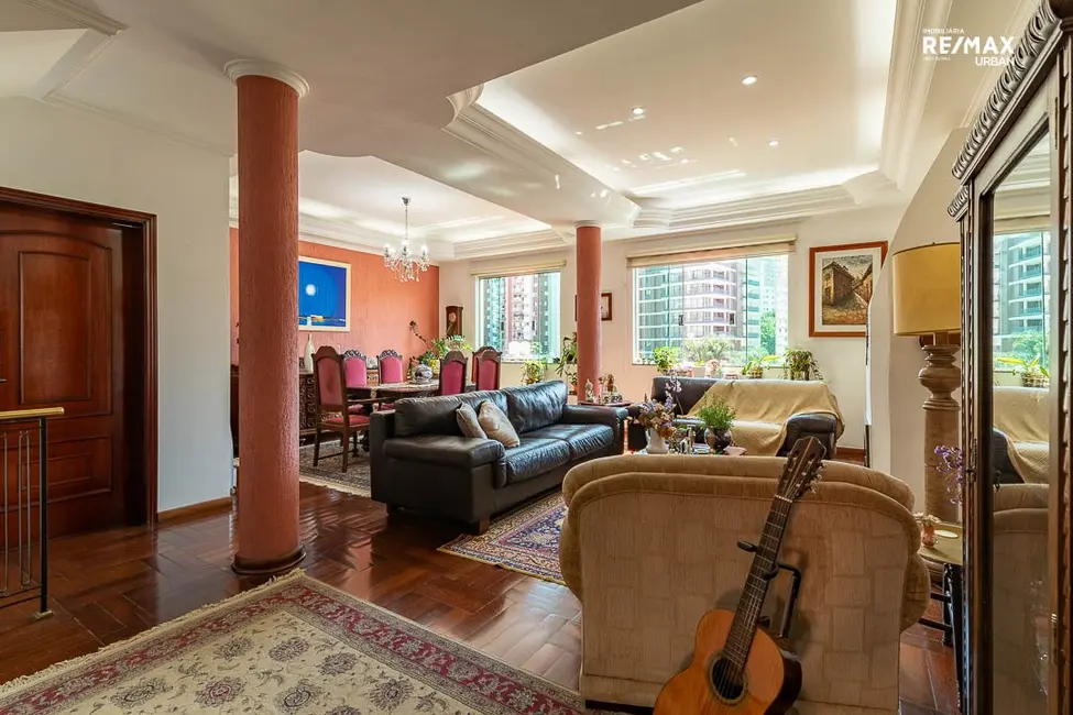 Foto 4 de Casa com 4 quartos à venda, 348m2 em Sumaré, São Paulo - SP