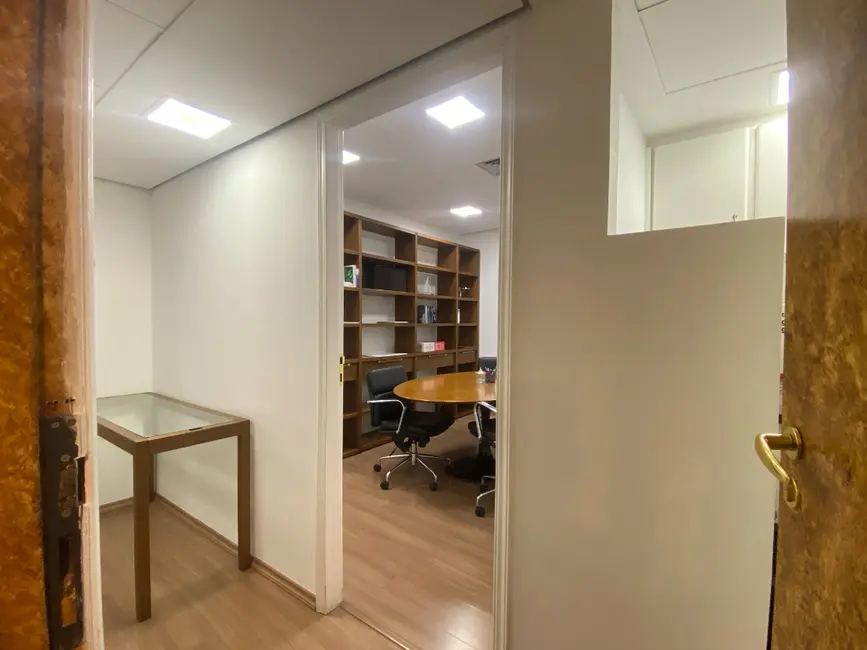 Foto 5 de Sala Comercial à venda, 65m2 em Cerqueira César, São Paulo - SP