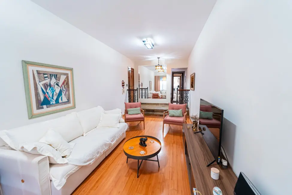 Sobrado com 3 quartos à venda, 170m2 em Chácara Santo Antônio (Zona Sul), São Paulo - SP - imagem 3 Foto 3 de Sobrado com 3 quartos à venda, 170m2 em Chácara Santo Antônio (Zona Sul), São Paulo - SP