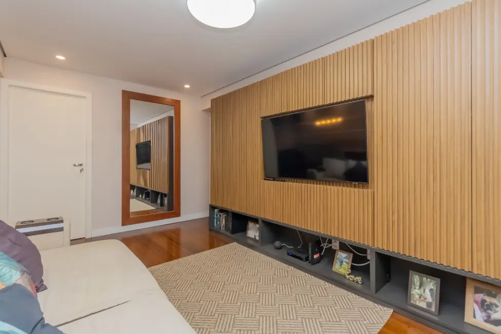 Foto 9 de Apartamento com 3 quartos à venda, 123m2 em Real Parque, São Paulo - SP