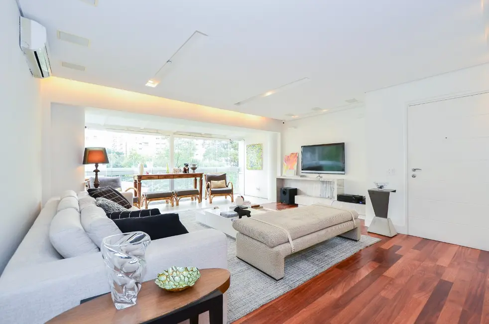 Cobertura com 3 quartos à venda, 270m2 em Vila Andrade, São Paulo - SP - imagem 3 Foto 3 de Cobertura com 3 quartos à venda, 270m2 em Vila Andrade, São Paulo - SP