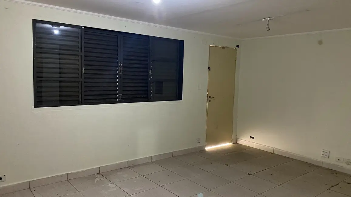 Foto 6 de Sobrado com 3 quartos à venda, 239m2 em Jardim Remo, São Paulo - SP