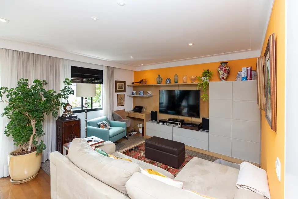 Apartamento com 3 quartos à venda, 161m2 em Vila Nova Conceição, São Paulo - SP - imagem 8 Foto 8 de Apartamento com 3 quartos à venda, 161m2 em Vila Nova Conceição, São Paulo - SP