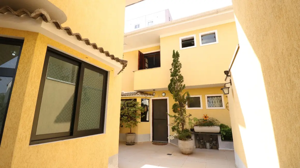 Casa de Condomínio com 3 quartos à venda, 131m2 em Vila Anglo Brasileira, São Paulo - SP - imagem 3 Foto 3 de Casa de Condomínio com 3 quartos à venda, 131m2 em Vila Anglo Brasileira, São Paulo - SP