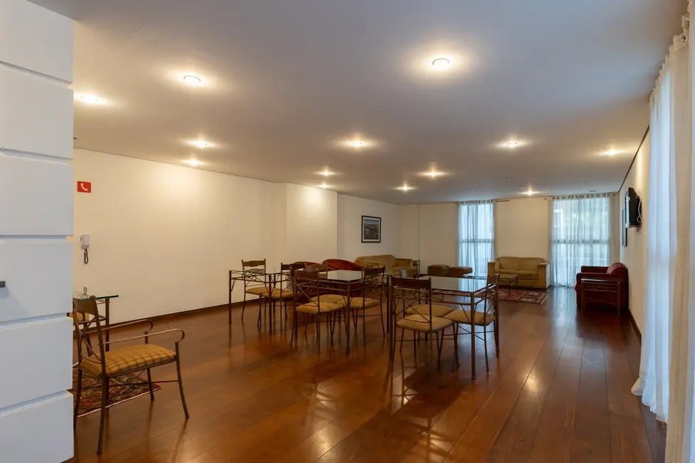 Apartamento com 5 quartos à venda, 143m2 em Indianópolis, São Paulo - SP - imagem 4 Foto 4 de Apartamento com 5 quartos à venda, 143m2 em Indianópolis, São Paulo - SP