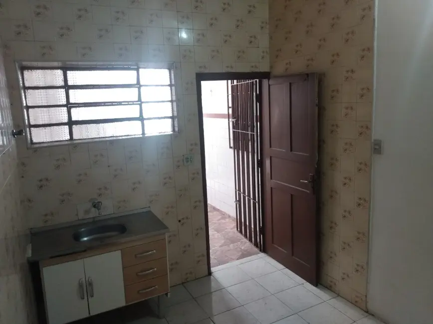 Casa de Vila com 3 quartos à venda, 150m2 em Cidade Domitila, São Paulo - SP - imagem 8 Foto 8 de Casa de Vila com 3 quartos à venda, 150m2 em Cidade Domitila, São Paulo - SP