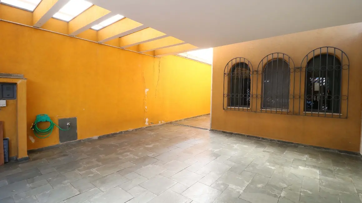 Foto 2 de Casa com 3 quartos à venda, 207m2 em Vila Marari, São Paulo - SP