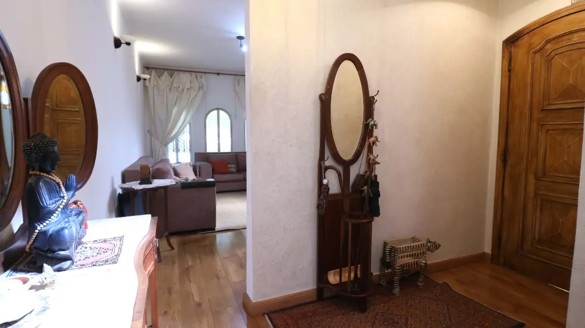 Foto 4 de Casa com 3 quartos à venda, 207m2 em Vila Marari, São Paulo - SP