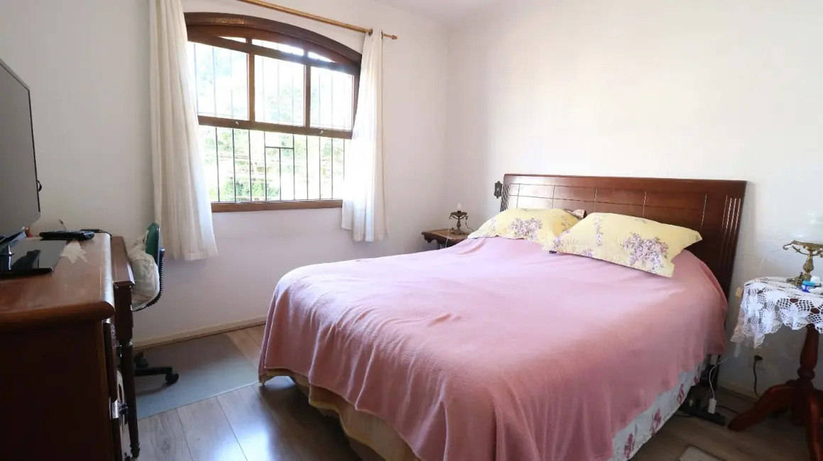 Foto 9 de Casa com 3 quartos à venda, 207m2 em Vila Marari, São Paulo - SP