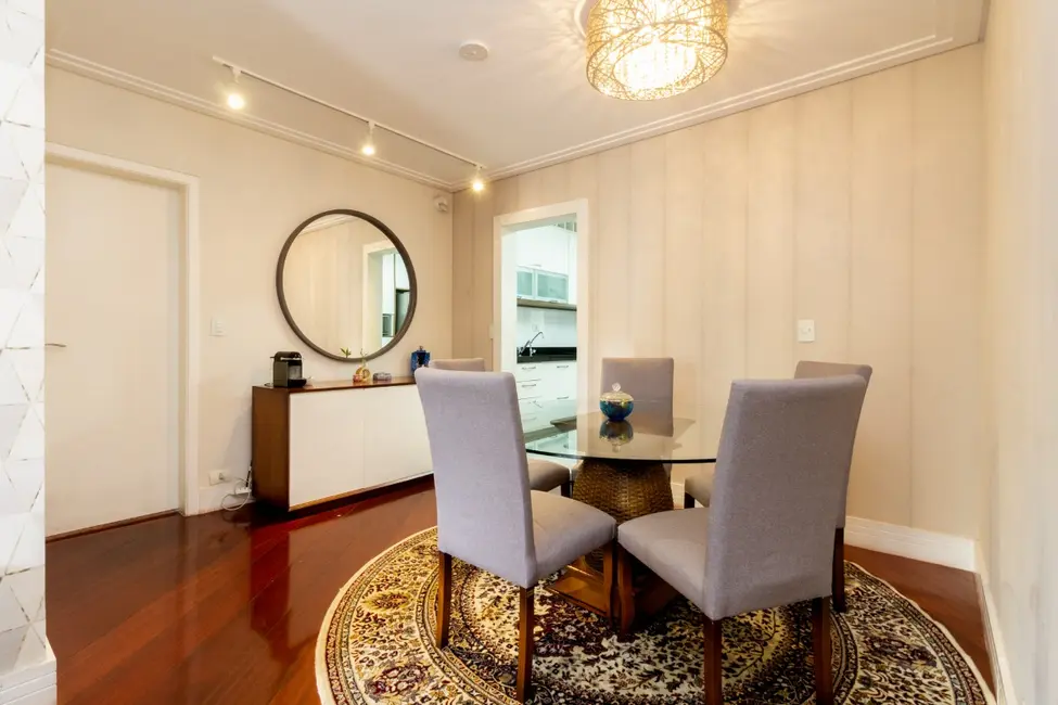 Foto 2 de Apartamento com 3 quartos à venda, 110m2 em Aclimação, São Paulo - SP