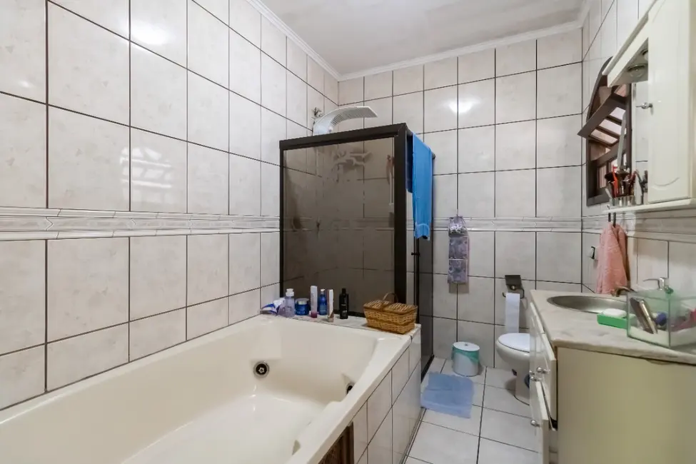 Foto 2 de Casa com 4 quartos à venda, 260m2 em Vila Zat, São Paulo - SP