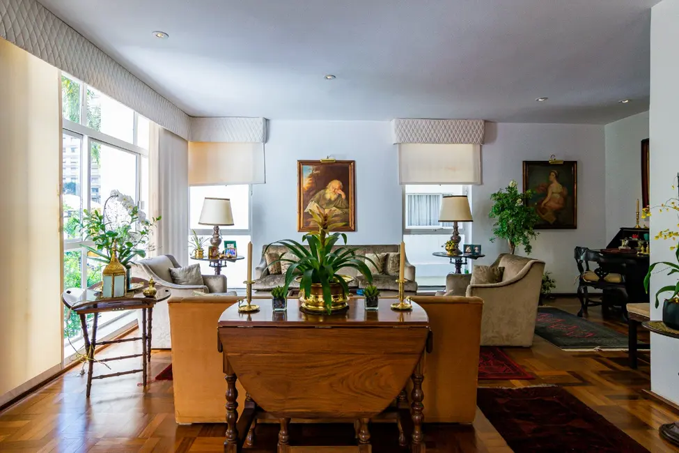 Apartamento com 3 quartos à venda, 219m2 em Cerqueira César, São Paulo - SP - imagem 8 Foto 8 de Apartamento com 3 quartos à venda, 219m2 em Cerqueira César, São Paulo - SP