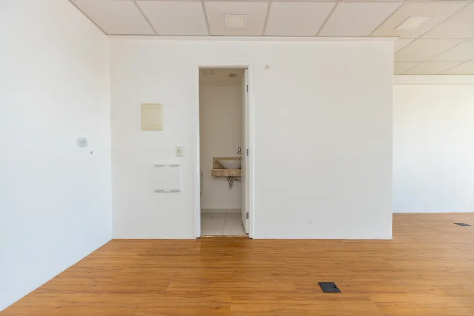 Foto 4 de Sala Comercial à venda, 36m2 em Jabaquara, São Paulo - SP