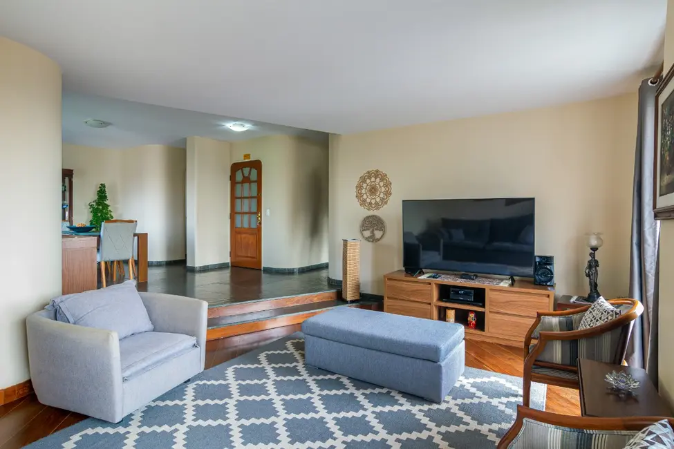 Apartamento com 3 quartos à venda, 177m2 em Vila Suzana, São Paulo - SP - imagem 3 Foto 3 de Apartamento com 3 quartos à venda, 177m2 em Vila Suzana, São Paulo - SP