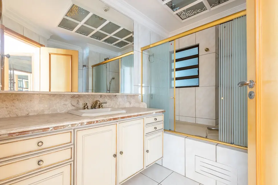 Apartamento com 3 quartos à venda, 144m2 em Santa Cecília, São Paulo - SP - imagem 8 Foto 8 de Apartamento com 3 quartos à venda, 144m2 em Santa Cecília, São Paulo - SP