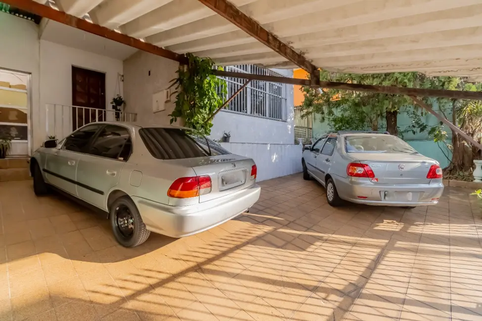 Foto 2 de Casa com 3 quartos à venda, 200m2 em Vila Nossa Senhora do Retiro, São Paulo - SP