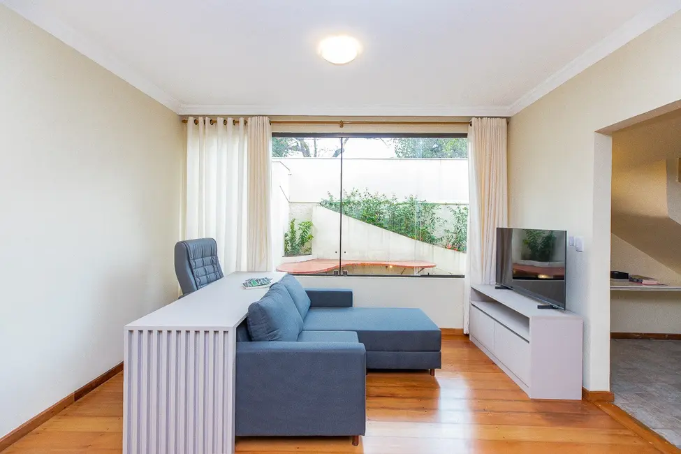 Foto 4 de Casa com 3 quartos à venda, 220m2 em Moema, São Paulo - SP