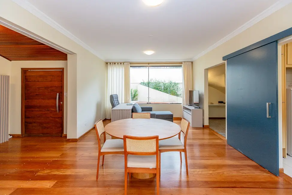 Foto 3 de Casa com 3 quartos à venda, 220m2 em Moema, São Paulo - SP