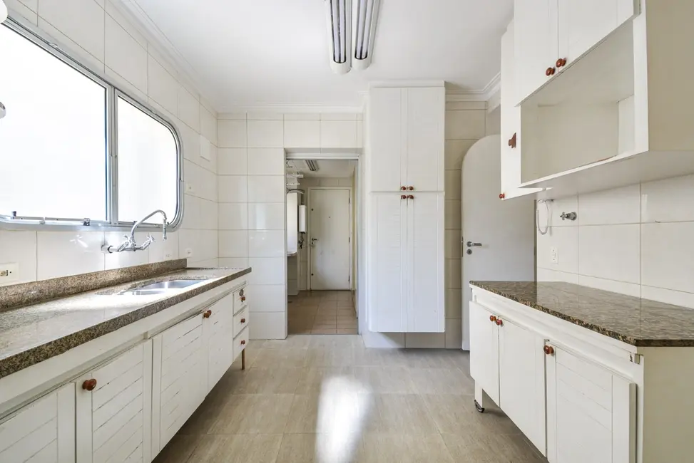 Apartamento com 3 quartos à venda, 144m2 em Campo Belo, São Paulo - SP - imagem 9 Foto 9 de Apartamento com 3 quartos à venda, 144m2 em Campo Belo, São Paulo - SP