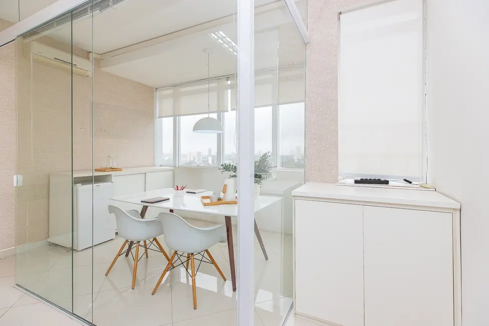 Sala Comercial à venda, 30m2 em Vila Sofia, São Paulo - SP - imagem 8 Foto 8 de Sala Comercial à venda, 30m2 em Vila Sofia, São Paulo - SP