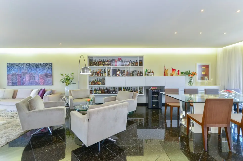 Apartamento com 3 quartos à venda, 250m2 em Planalto Paulista, São Paulo - SP - imagem 2 Foto 2 de Apartamento com 3 quartos à venda, 250m2 em Planalto Paulista, São Paulo - SP