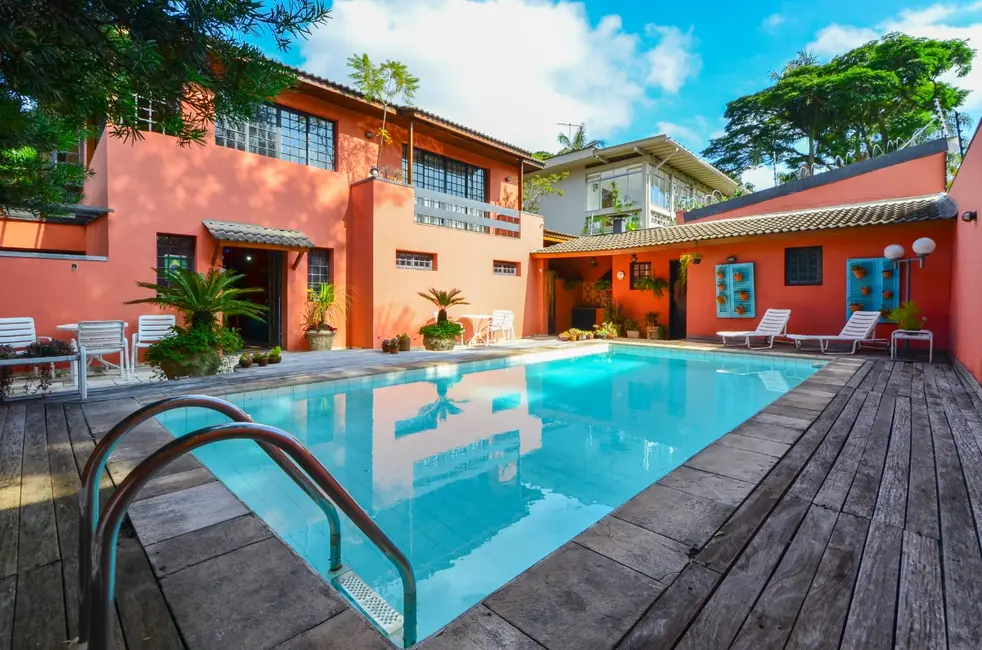Sobrado com 4 quartos à venda, 386m2 em Jardim Morumbi, São Paulo - SP - imagem 1 Foto 1 de Sobrado com 4 quartos à venda, 386m2 em Jardim Morumbi, São Paulo - SP