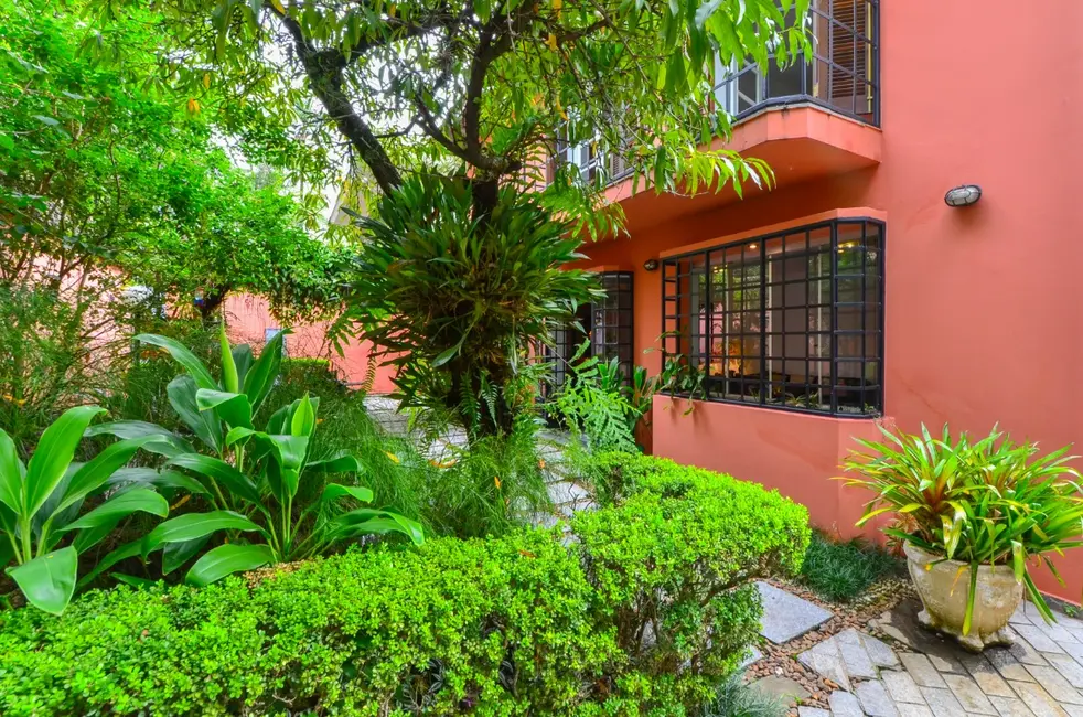 Sobrado com 4 quartos à venda, 386m2 em Jardim Morumbi, São Paulo - SP - imagem 2 Foto 2 de Sobrado com 4 quartos à venda, 386m2 em Jardim Morumbi, São Paulo - SP