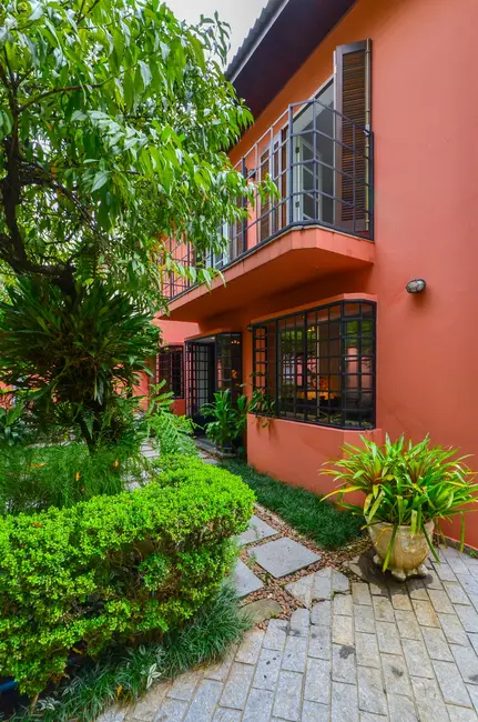 Sobrado com 4 quartos à venda, 386m2 em Jardim Morumbi, São Paulo - SP - imagem 5 Foto 5 de Sobrado com 4 quartos à venda, 386m2 em Jardim Morumbi, São Paulo - SP