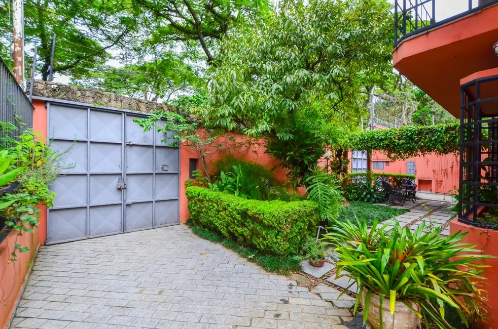 Sobrado com 4 quartos à venda, 386m2 em Jardim Morumbi, São Paulo - SP - imagem 4 Foto 4 de Sobrado com 4 quartos à venda, 386m2 em Jardim Morumbi, São Paulo - SP