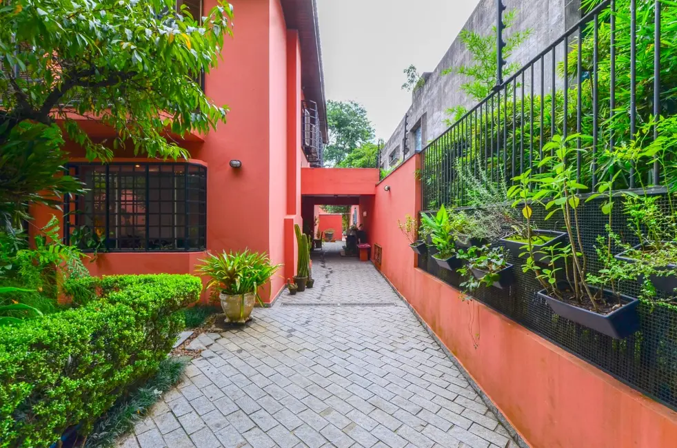 Sobrado com 4 quartos à venda, 386m2 em Jardim Morumbi, São Paulo - SP - imagem 3 Foto 3 de Sobrado com 4 quartos à venda, 386m2 em Jardim Morumbi, São Paulo - SP